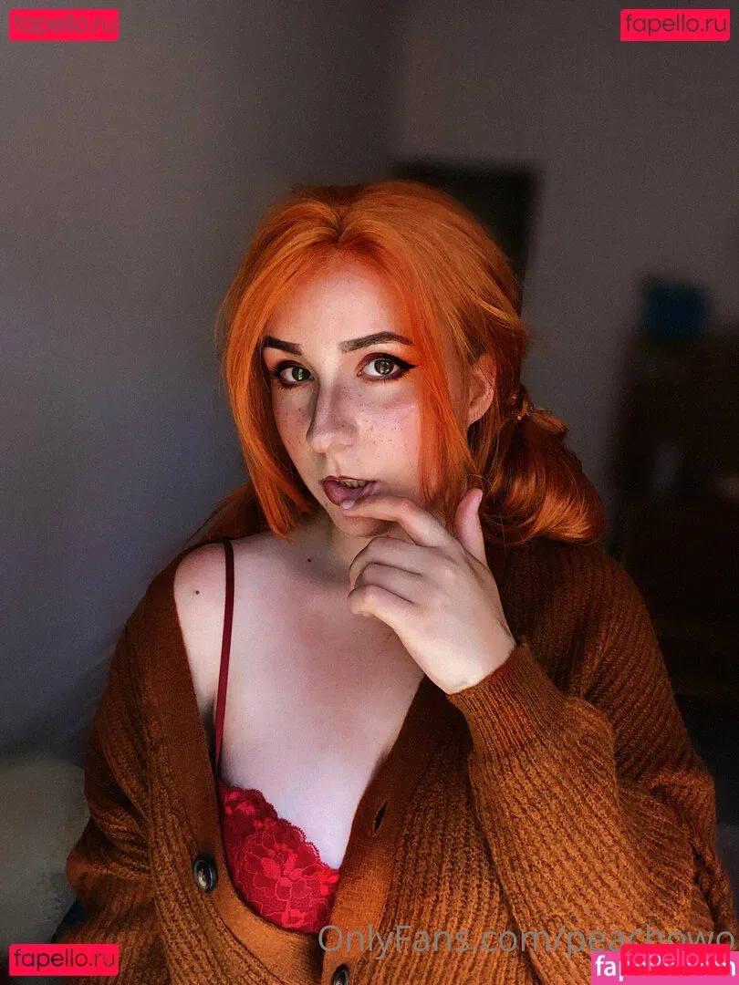 peachowo Onlyfans Photo Gallery 