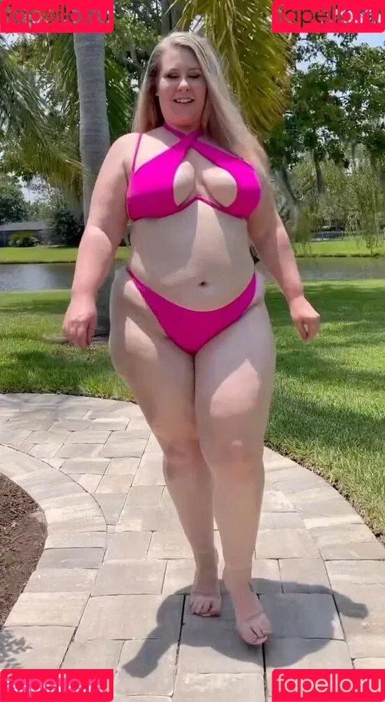 MzPoke Onlyfans Photo Gallery 
