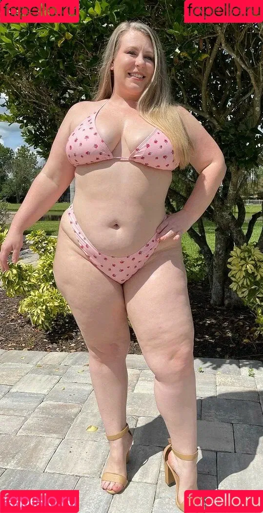 MzPoke Onlyfans Photo Gallery 