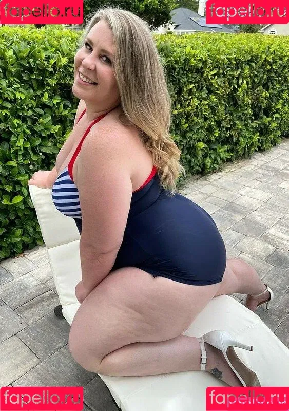 MzPoke Onlyfans Photo Gallery 