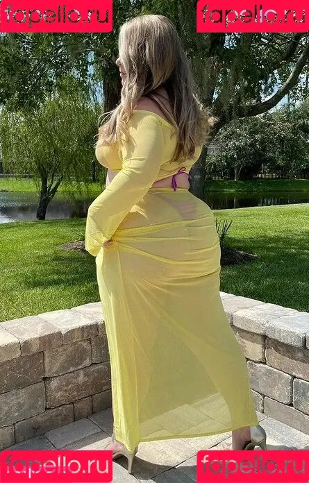MzPoke Onlyfans Photo Gallery 