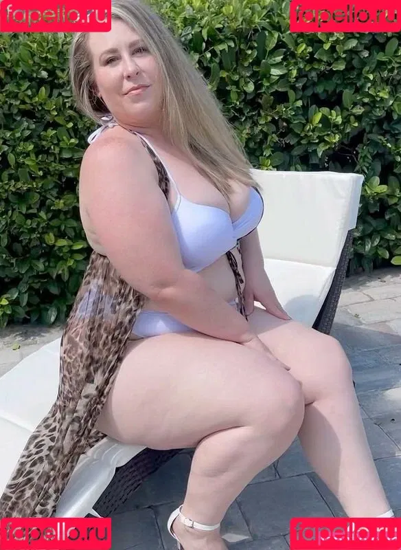 MzPoke Onlyfans Photo Gallery 