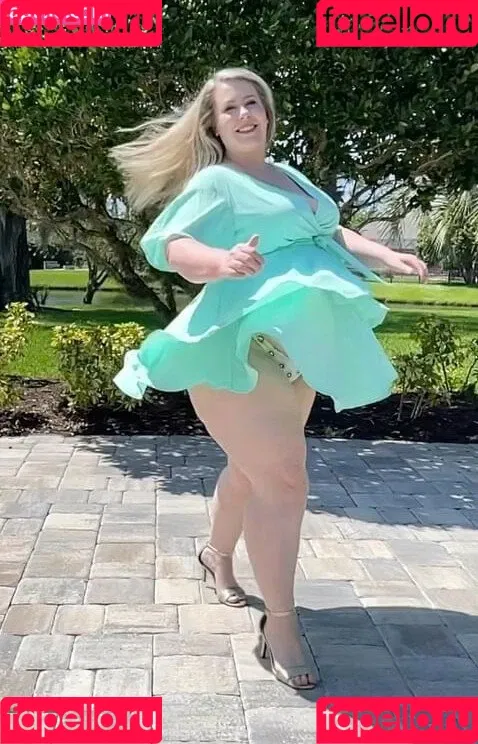 MzPoke Onlyfans Photo Gallery 