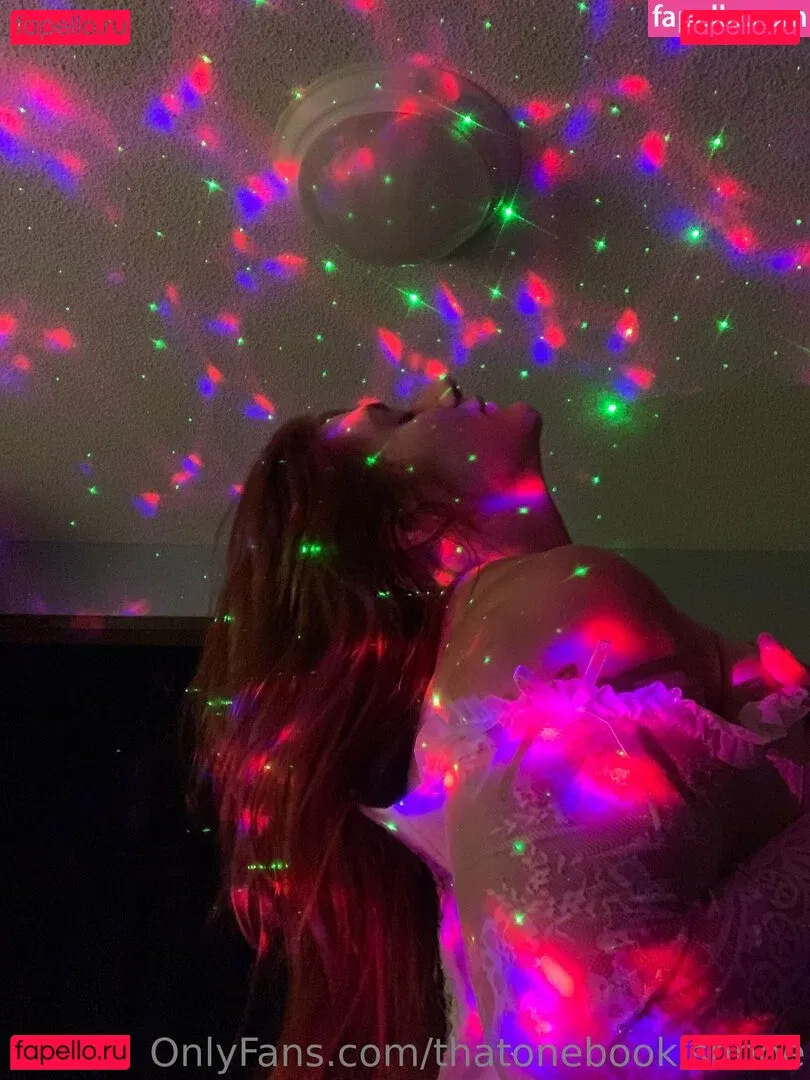 thebookishhoe Onlyfans Photo Gallery 