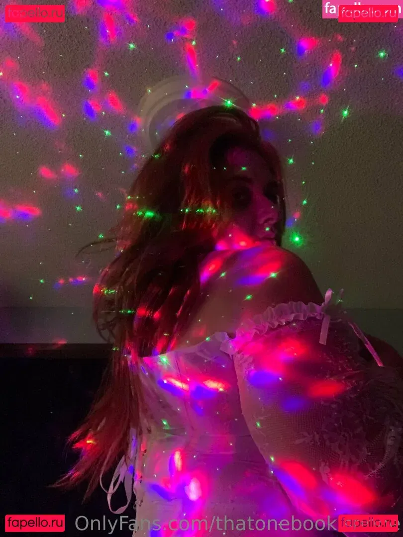 thebookishhoe Onlyfans Photo Gallery 