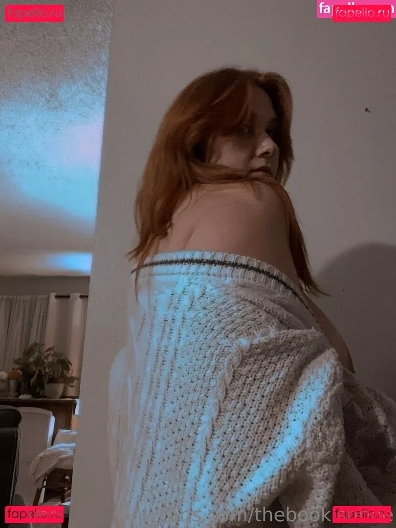 thebookishhoe Onlyfans Photo Gallery 