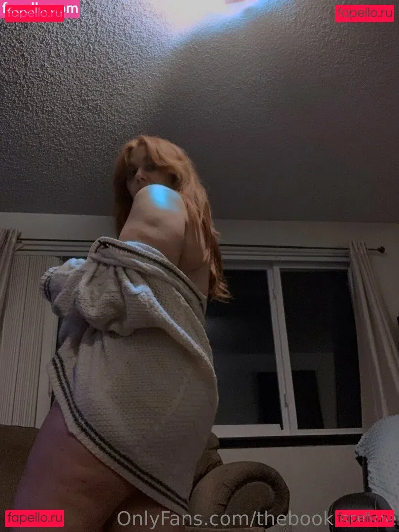 thebookishhoe Onlyfans Photo Gallery 