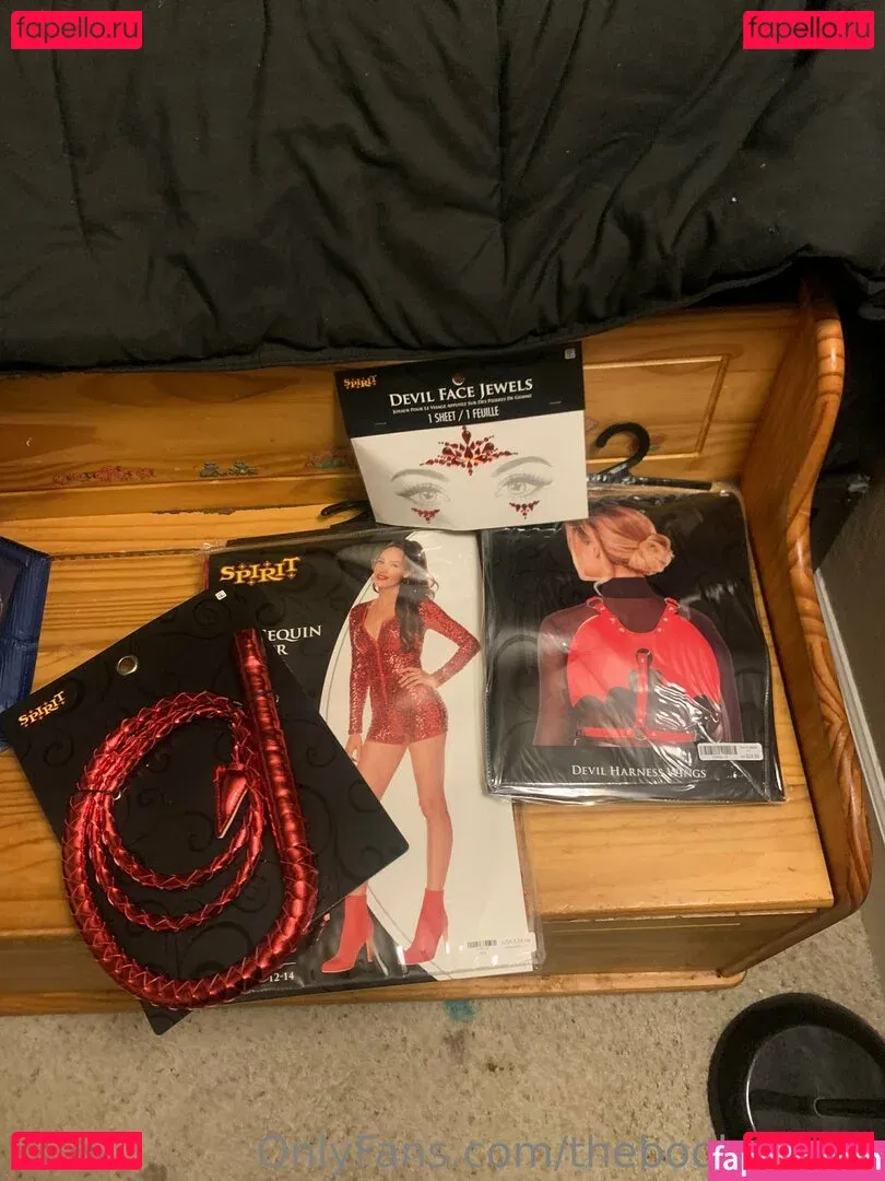 thebookishhoe Onlyfans Photo Gallery 