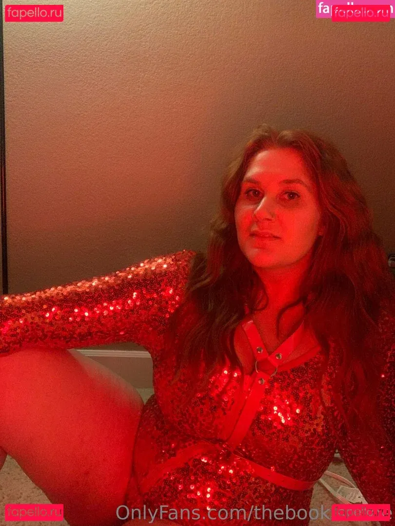 thebookishhoe Onlyfans Photo Gallery 