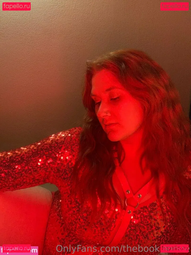 thebookishhoe Onlyfans Photo Gallery 