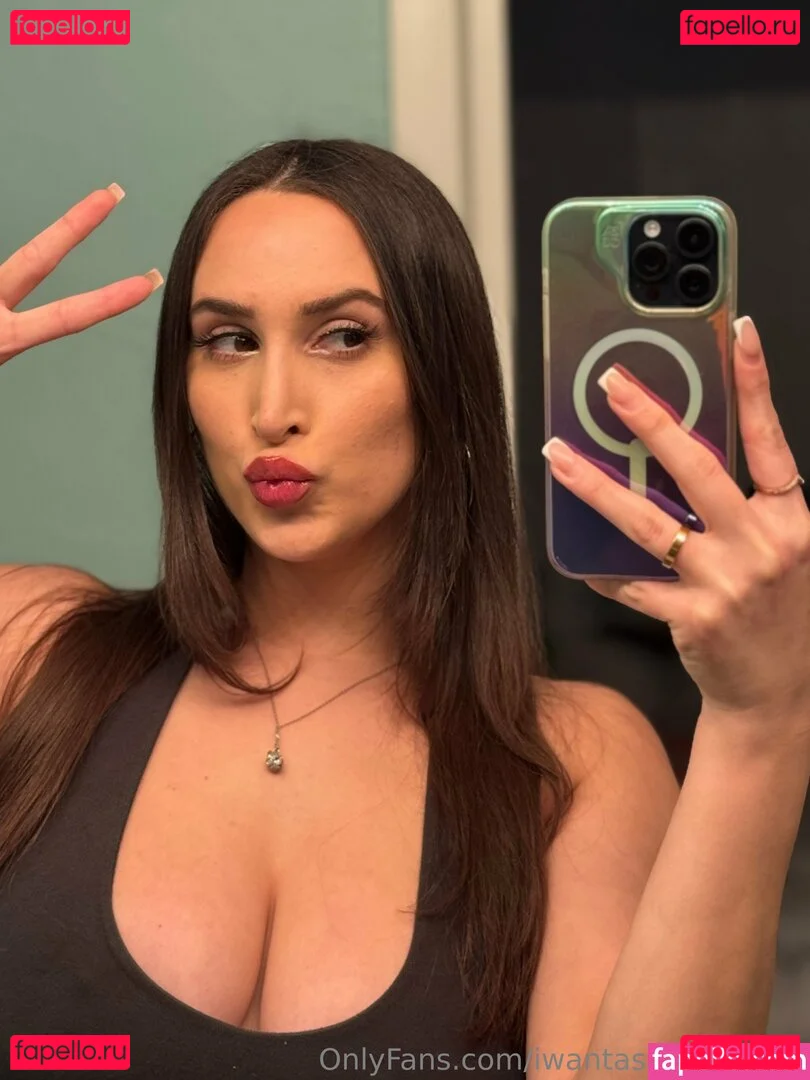 iwantashleyadams Onlyfans Photo Gallery 