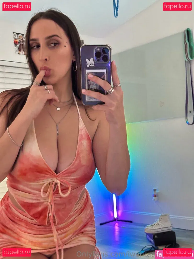 iwantashleyadams Onlyfans Photo Gallery 