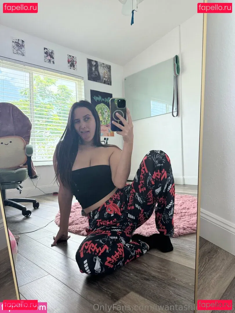 iwantashleyadams Onlyfans Photo Gallery 