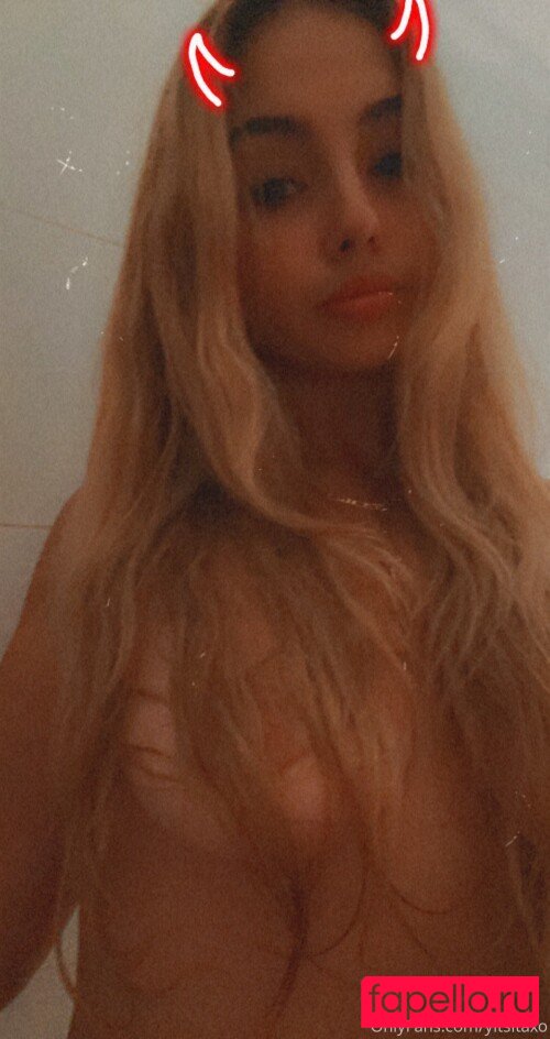 yitsitaxo Nude Onlyfans Photo 33