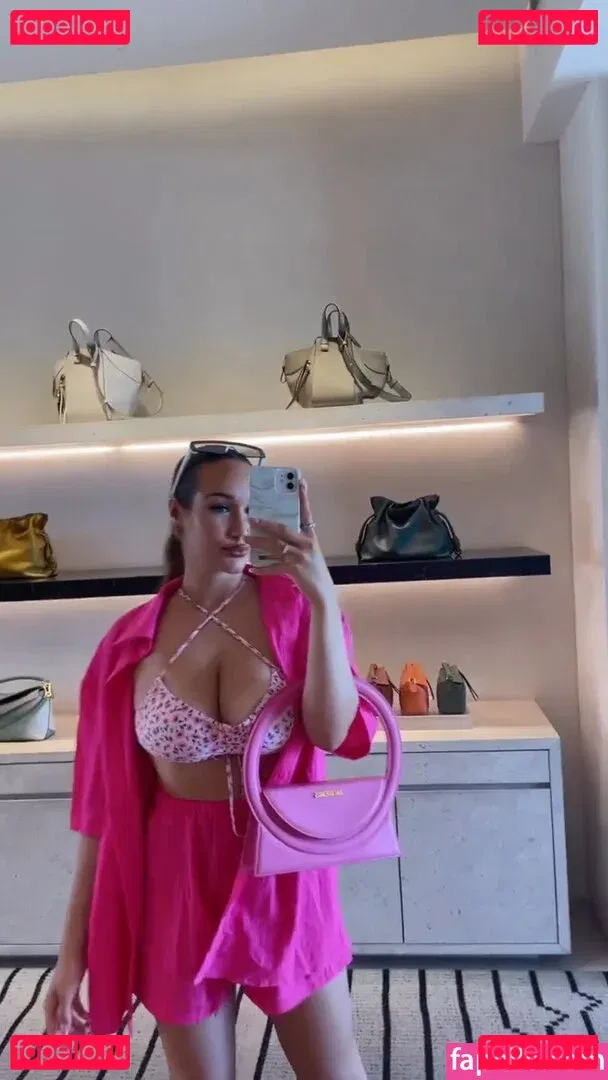 Lou Paul Onlyfans Photo Gallery 