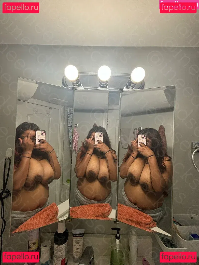 ineedsumfok Onlyfans Photo Gallery 