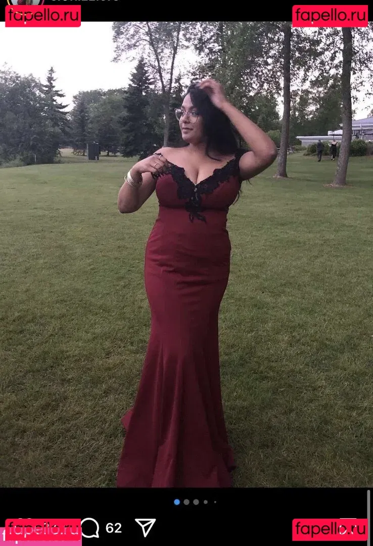 ineedsumfok Onlyfans Photo Gallery 