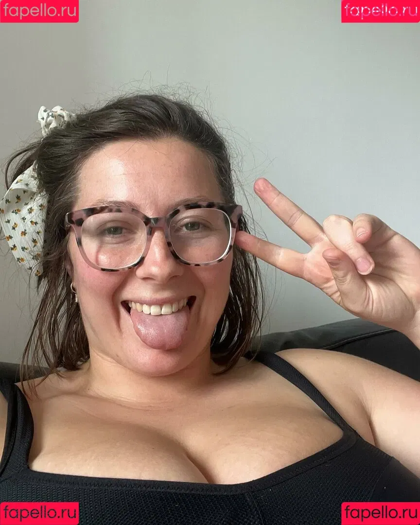 Bel Larcombe / Slice_of_salami_ Onlyfans Photo Gallery 