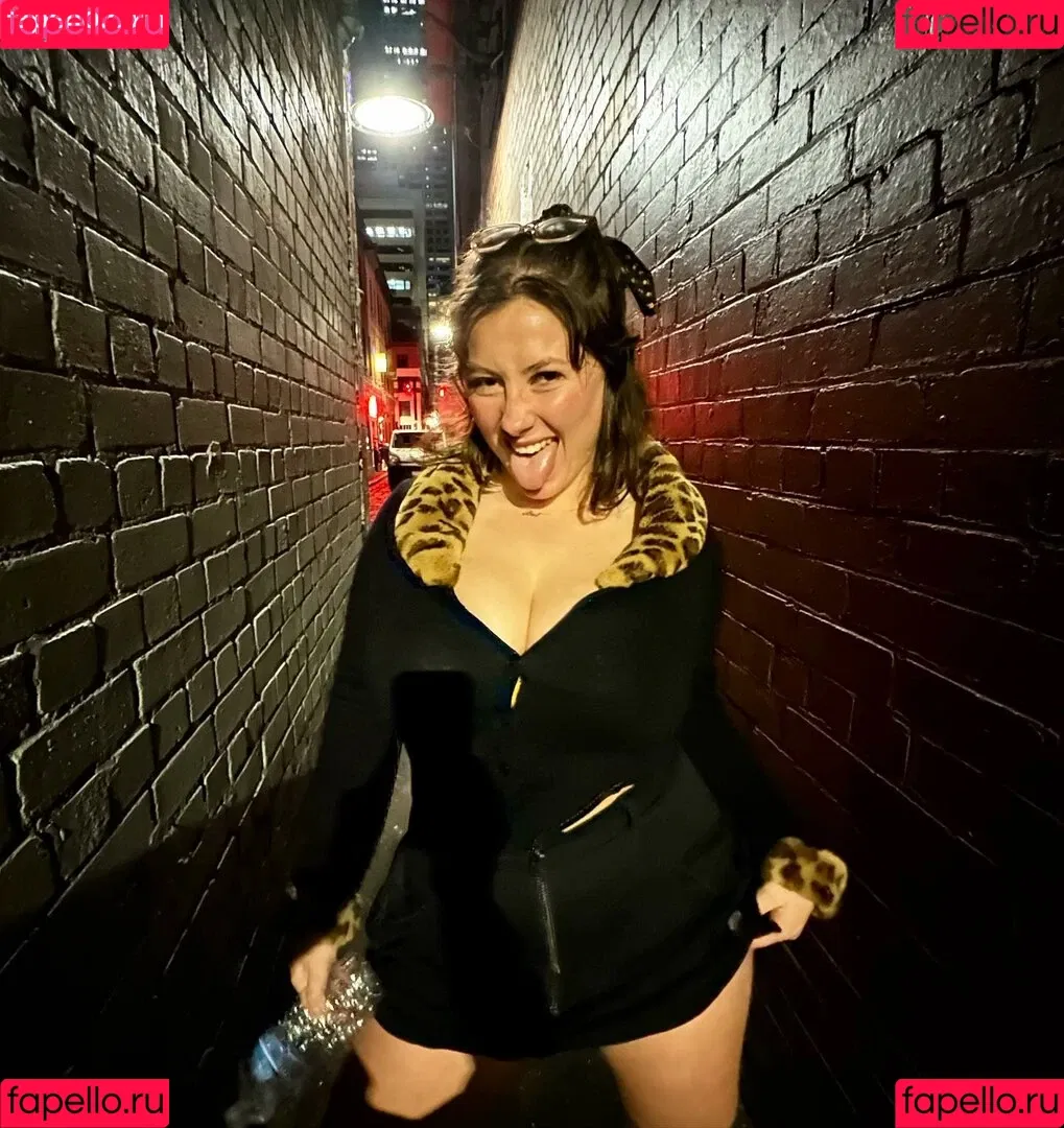 Bel Larcombe / Slice_of_salami_ Onlyfans Photo Gallery 