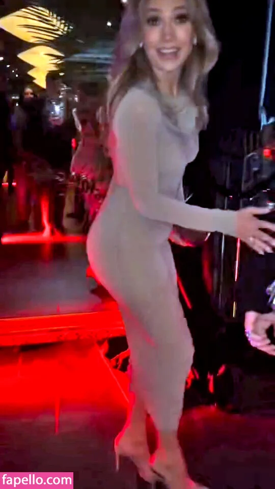 loveskyexo Onlyfans Photo Gallery 