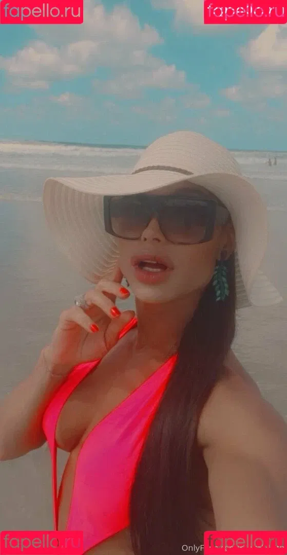 magalylilith Onlyfans Photo Gallery 