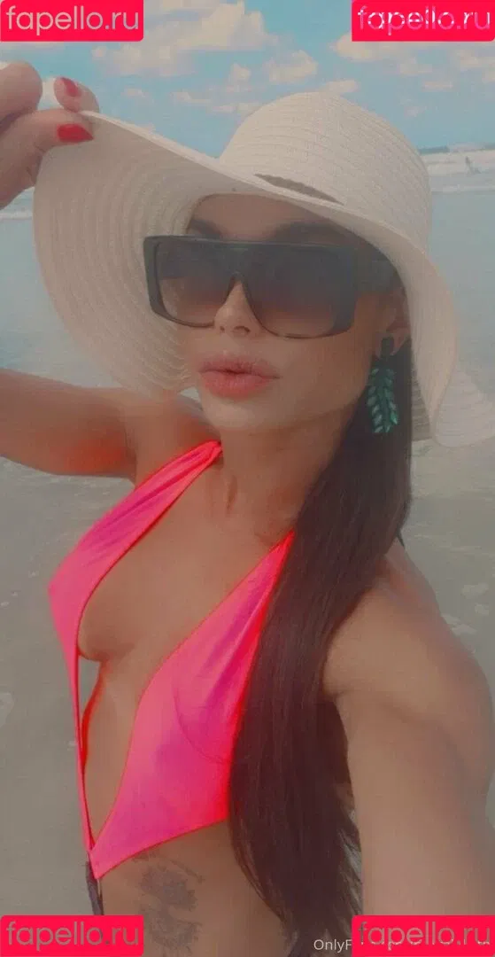 magalylilith Onlyfans Photo Gallery 