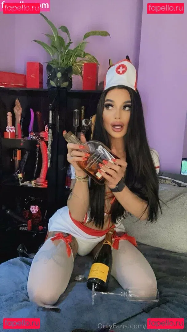 magalylilith Onlyfans Photo Gallery 