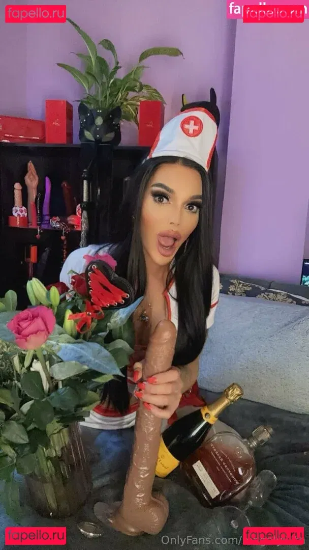 magalylilith Onlyfans Photo Gallery 