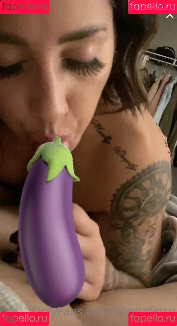 Aliesia Bezzio Onlyfans Photo Gallery 