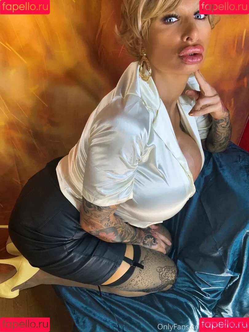 sophieaslut Onlyfans Photo Gallery 
