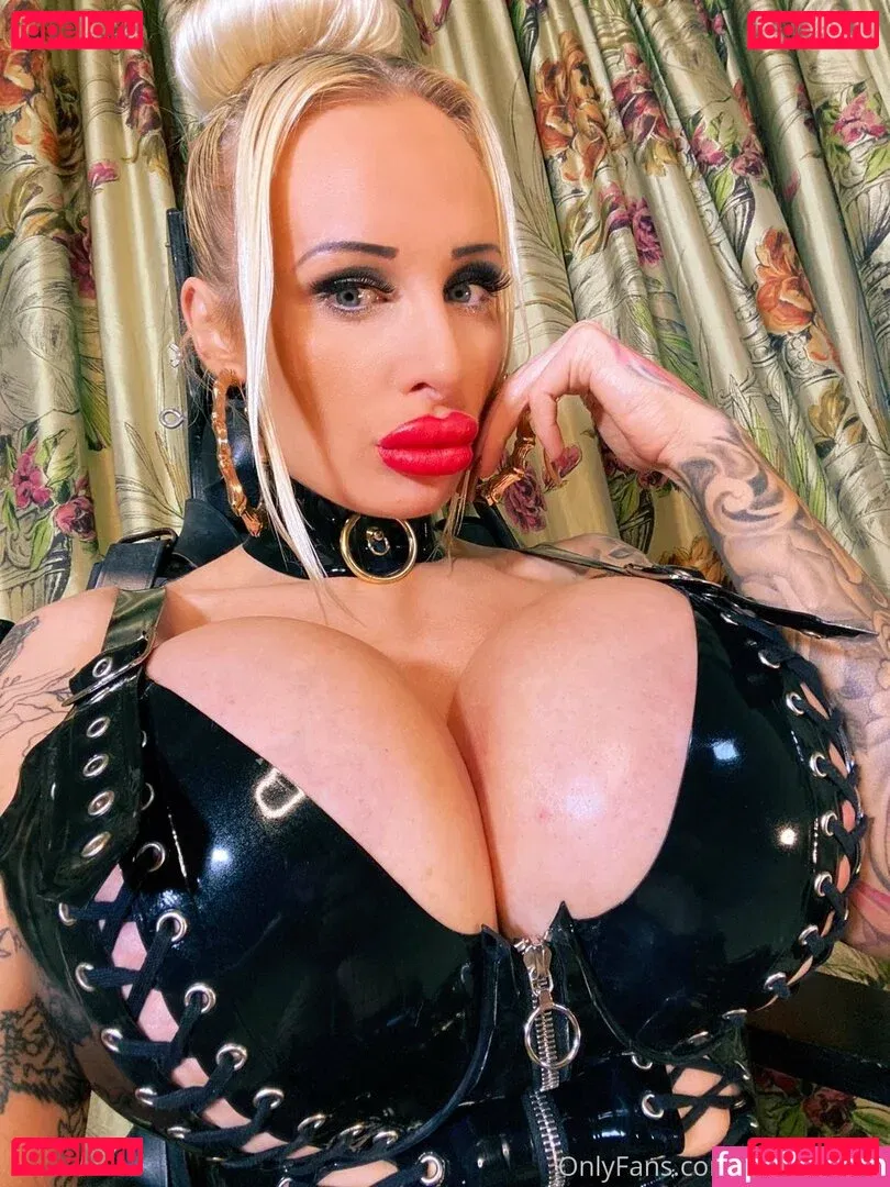 sophieaslut Onlyfans Photo Gallery 