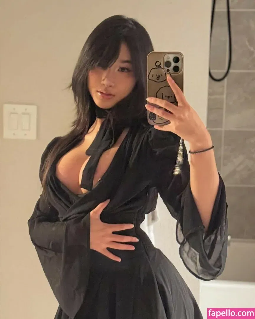 xoey.exe Onlyfans Photo Gallery 