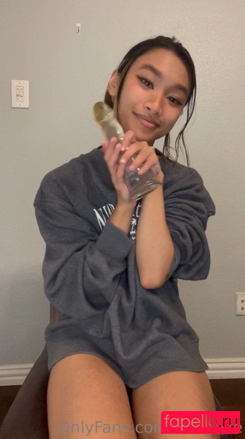 xoey.exe Onlyfans Photo Gallery 