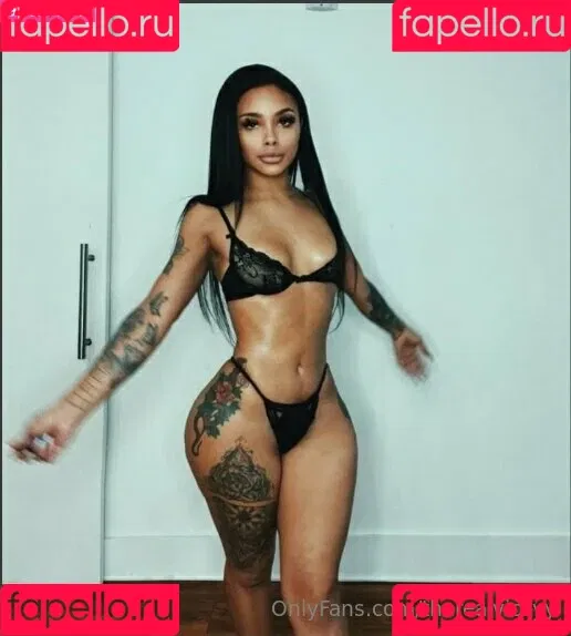 therealvickyy Onlyfans Photo Gallery 