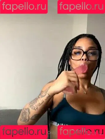therealvickyy Onlyfans Photo Gallery 