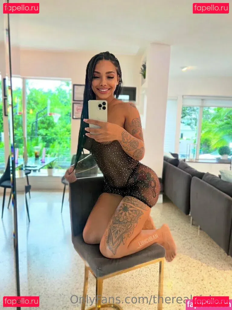 therealvickyy Onlyfans Photo Gallery 