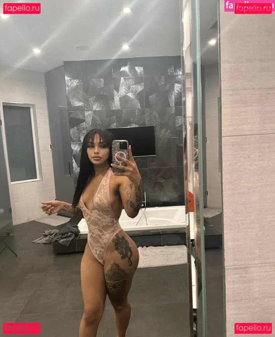 therealvickyy Onlyfans Photo Gallery 