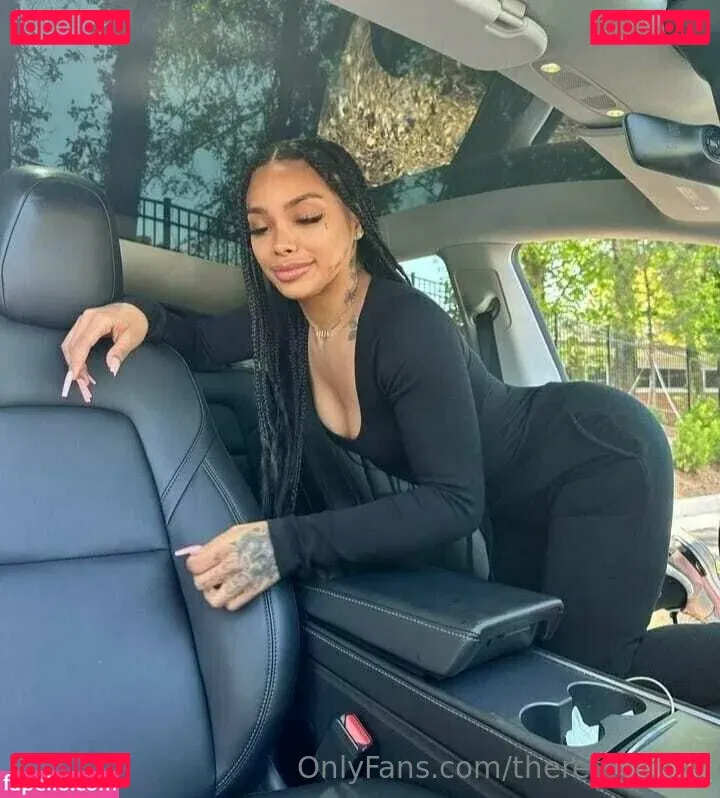 therealvickyy Onlyfans Photo Gallery 