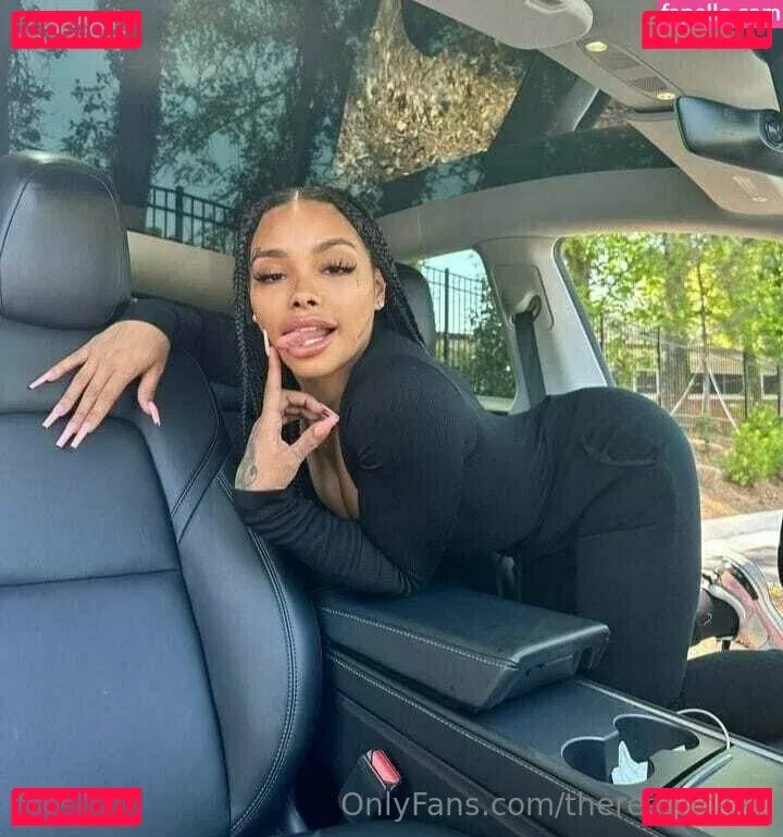 therealvickyy Onlyfans Photo Gallery 