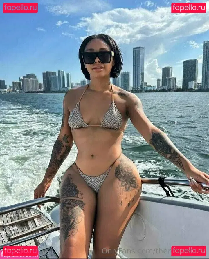 therealvickyy Onlyfans Photo Gallery 