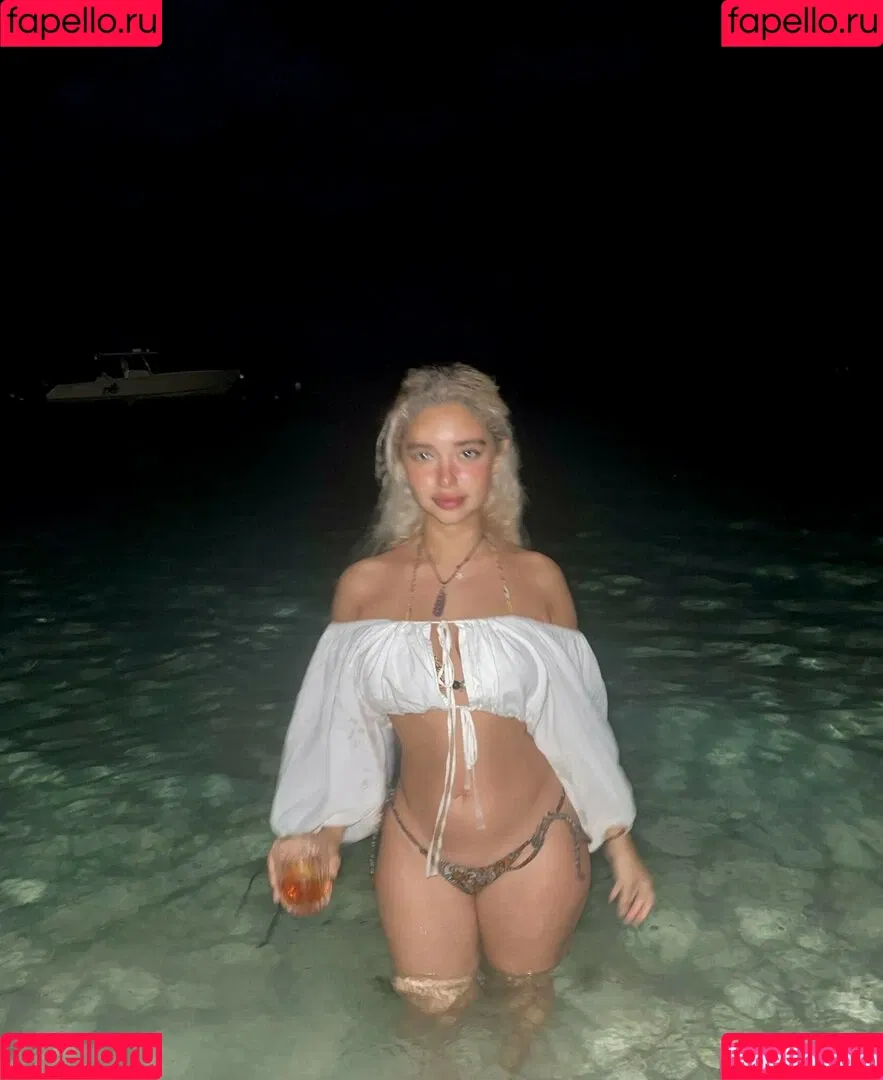 Sab Zada Onlyfans Photo Gallery 