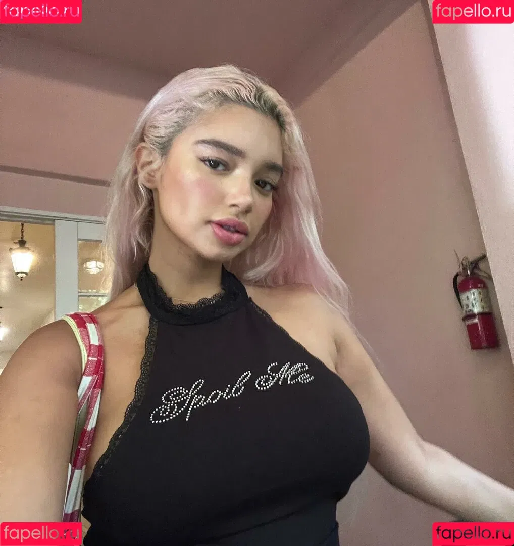 Sab Zada Onlyfans Photo Gallery 