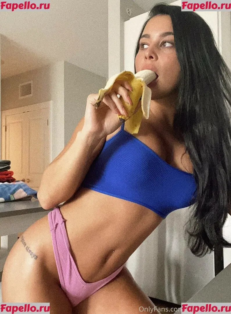 Devorah Roloff Onlyfans Photo Gallery 