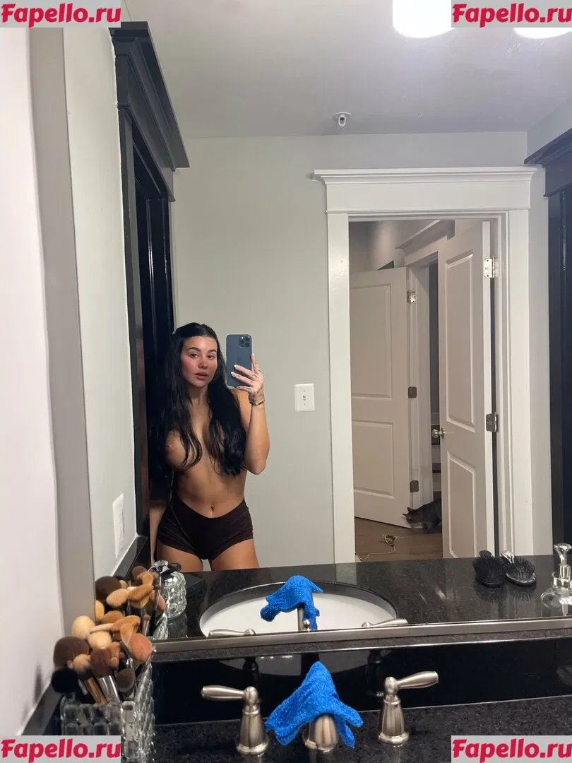 Devorah Roloff Onlyfans Photo Gallery 