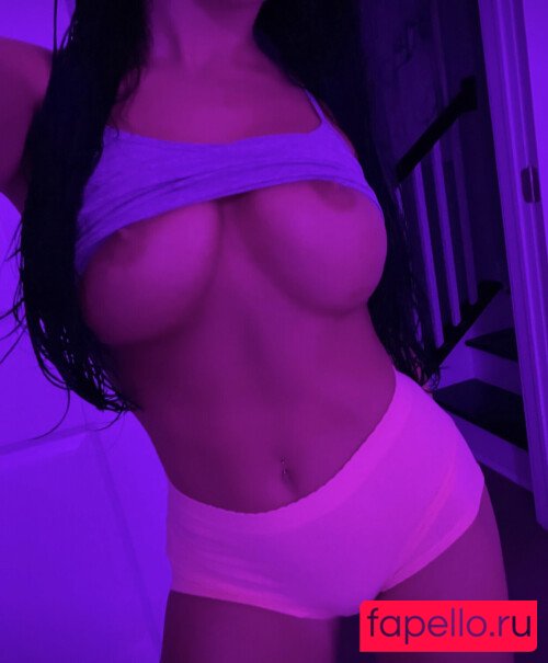 Devorah Roloff Onlyfans Photo Gallery 