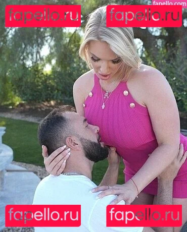 Rachael Cavalli Onlyfans Photo Gallery 