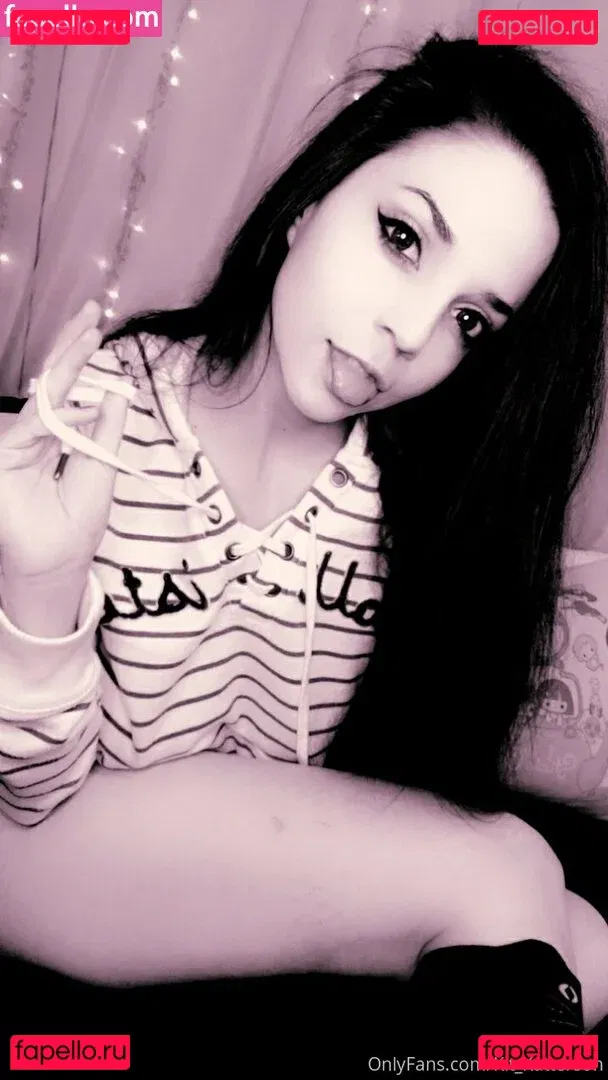 kit_katterson.freebies Onlyfans Photo Gallery 