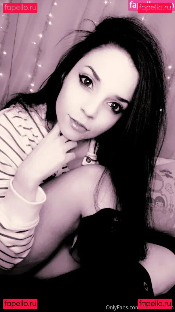 kit_katterson.freebies Onlyfans Photo Gallery 