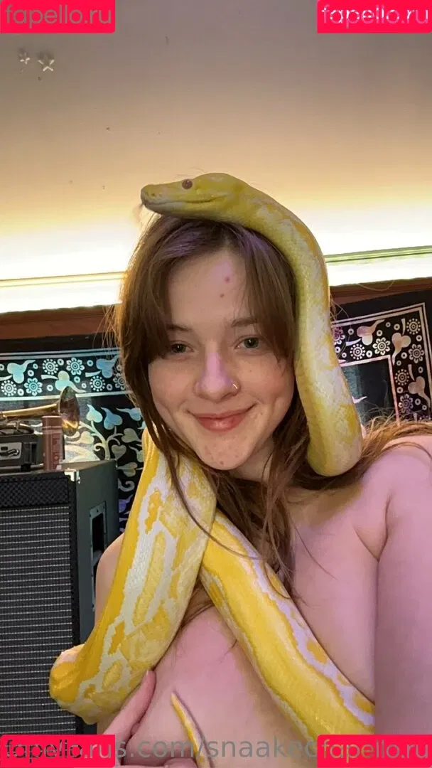 snaakecharmerr Onlyfans Photo Gallery 