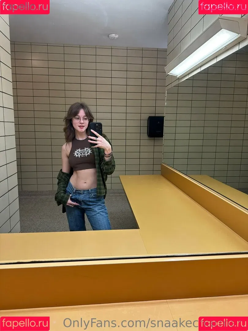 snaakecharmerr Onlyfans Photo Gallery 